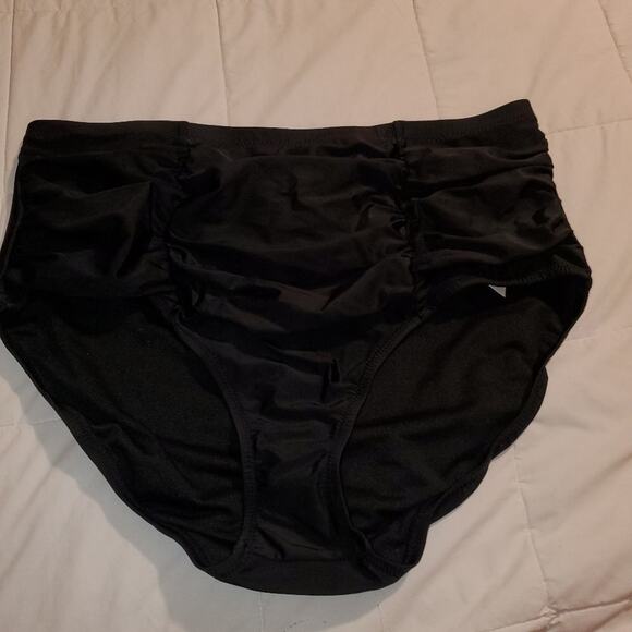 Raisins curve size 18w black swim bottoms with tummy thinner - Picture 1 of 11